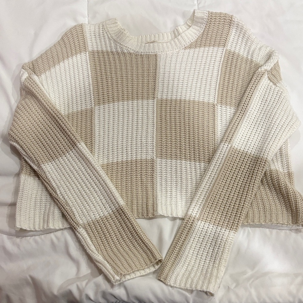 Checkered Knit Sweater in Cream and Tan